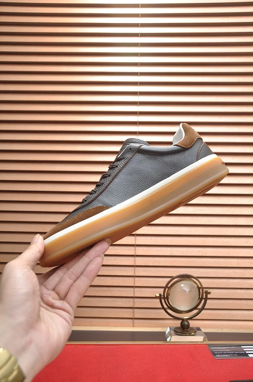 Men's men's shoes 💰540💶【𝐥𝐨𝐫𝐨 𝐏𝐢𝐚𝐧𝐚】lp classic loafers, an Italian treasure brand, the only brand that can match Hermès! Only after wearing it do we realize that we cannot let down our feet. The upper is imported cashmere, the lining of water-dyed cowhide ➕ the cowhide feet, the official original glass rubber outsole, and the pendant. Exclusive original packaging (tag ➕ brand paper ➕ outer box ➕ hand bag) code number: 38-45